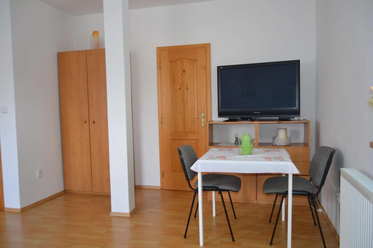Sušice Pension U Sovy מראה חיצוני תמונה